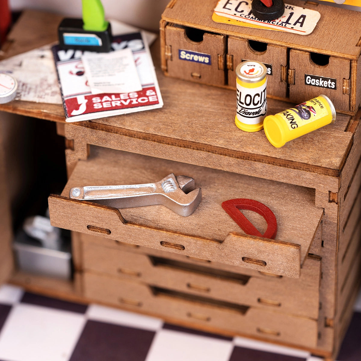 Garage Workshop - DIY Miniature House